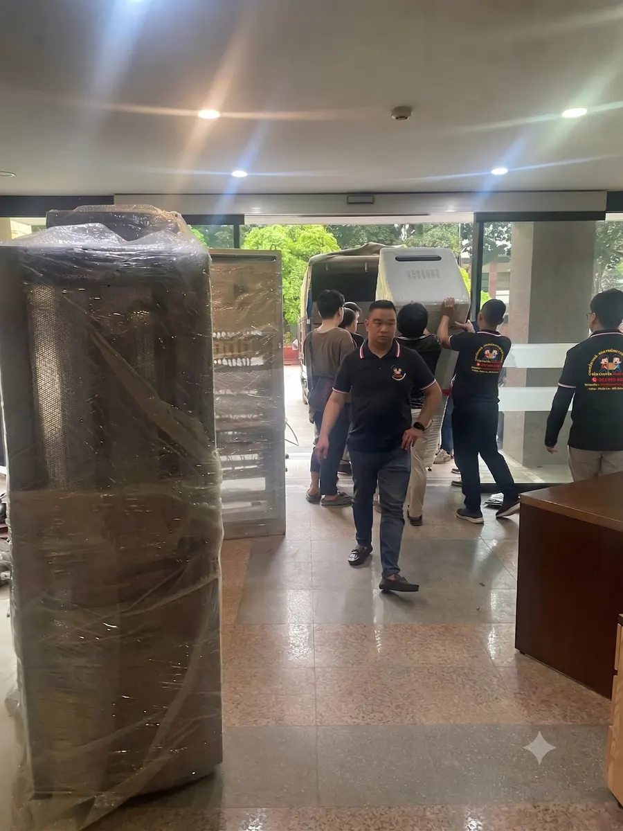 Bọc lót nội thất trước khi vận chuyển